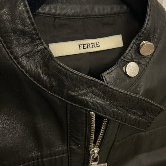 Ferre lace and leather slim
Fitting jacket - Picture 8 of 11